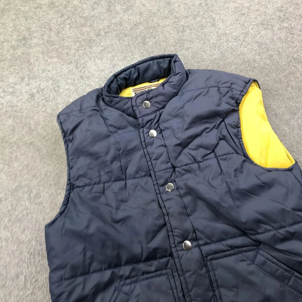 Vintage Montgomery Ward Vest Mens Small Blue Nylon Quilted Snap Puffer Outdoor
